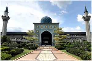 Masjid di sepang, Malaysia