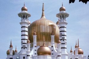 Masjid di teluk intan, Malaysia